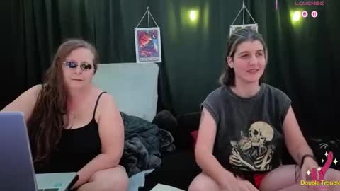 Snapshot of bella_james_1988 chatting on 12/02/25, 07:09 Bella James online show from 12/02/25, 07:09