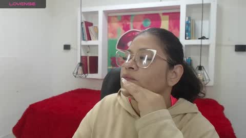 lady online show from 09/09/25, 11:32