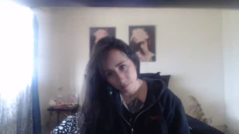 bella_luna34 online show from 04/14/26, 05:19
