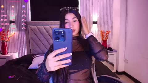 bella_martini_ online show from 05/26/26, 12:12