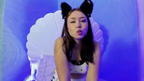 Mia online show from 10/01/25, 01:17