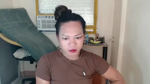 Snapshot of bella_ngo chatting on 05/12/26, 12:35 bella_ngo online show from 05/12/26, 12:35
