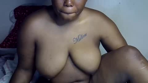 Snapshot of bella_noire1 chatting on 06/08/26, 08:53 bella_noire1 online show from 06/08/26, 08:53