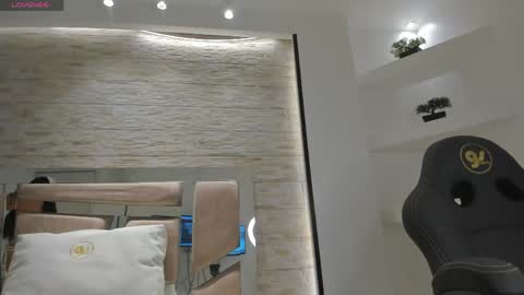 Snapshot of bella_novoa chatting on 04/14/26, 04:51 BELLA online show from 04/14/26, 04:51