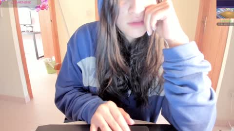 bella_pocahontas3 online show from 12/12/24, 09:51