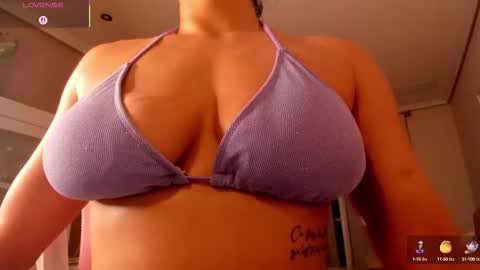 bella_pocahontas3 online show from 10/11/25, 09:57