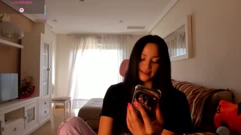bella_pocahontas3 online show from 10/13/25, 03:12