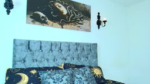 Bella online show from 10/12/25, 12:09