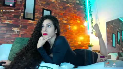Bella Ponce  online show from 12/22/24, 06:37
