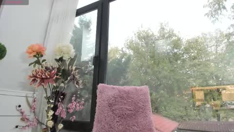 bella_posh online show from 10/23/25, 05:07