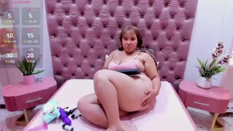 bella_rouge0 online show from 06/19/26, 03:16