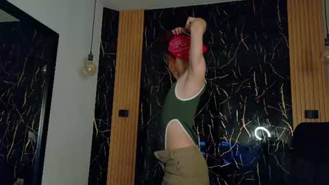     online show from 07/08/26, 08:13