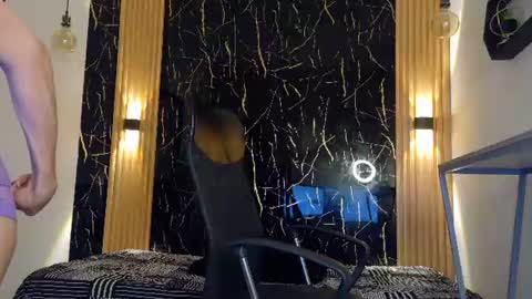     online show from 07/11/26, 08:44