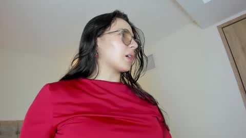 Bella online show from 05/16/26, 07:12