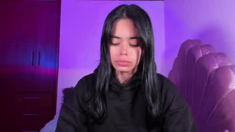 Valeria Model Independent online show from 10/28/25, 05:22