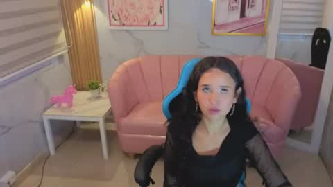 Bella online show from 07/16/26, 02:39