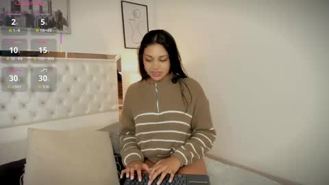 Snapshot of bellaa__jones chatting on 05/30/26, 11:07 Bella online show from 05/30/26, 11:07