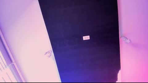 bellaastorm online show from 10/30/25, 10:10