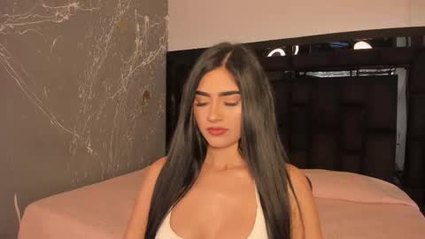 bellaastorm online show from 11/07/25, 09:48