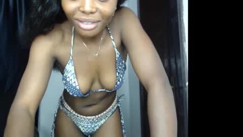 bella online show from 10/20/25, 08:20