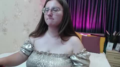Anna online show from 07/07/26, 06:47