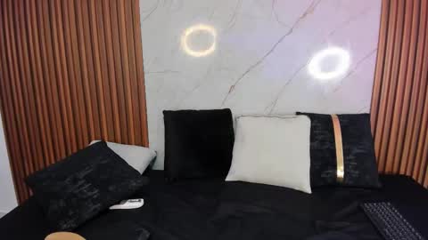 belladuboiss_ online show from 12/05/24, 11:49