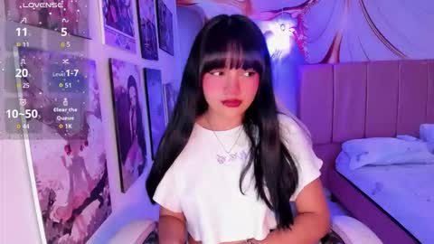 bellagreen_ online show from 10/27/25, 08:24