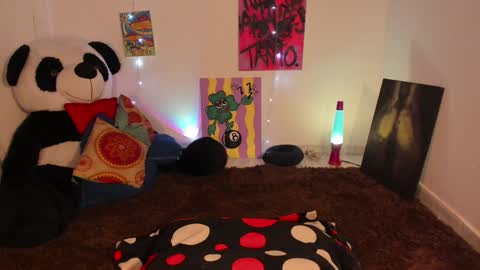 Bella online show from 12/06/24, 10:52