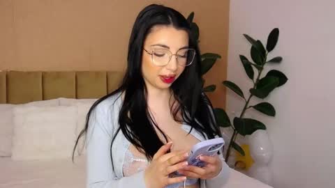 Snapshot of bellahere chatting on 05/05/26, 06:54 Diana online show from 05/05/26, 06:54