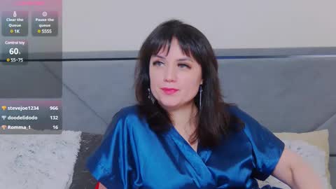 Snapshot of bellahillss chatting on 01/06/25, 02:14 BellaHillss online show from 01/06/25, 02:14