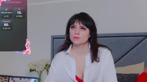 Snapshot of bellahillss chatting on 02/03/25, 08:35 BellaHillss online show from 02/03/25, 08:35