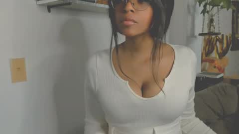 Bellah online show from 06/06/26, 03:00