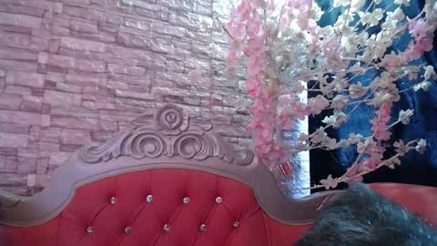 Bella online show from 12/13/25, 07:53