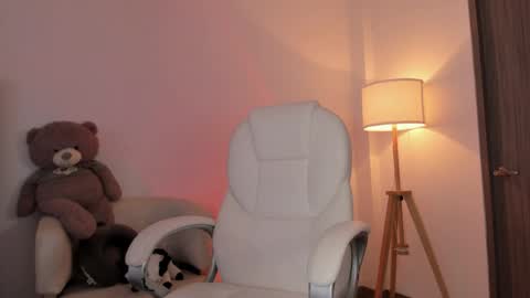 Bella Mia online show from 06/02/26, 09:28