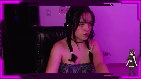 Bella Monteluna online show from 10/21/25, 03:29