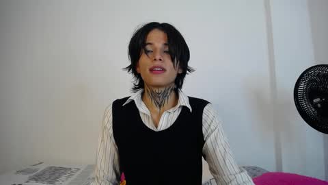 Snapshot of bellamy0955 chatting on 04/10/26, 10:36 bellamy0955 online show from 04/10/26, 10:36