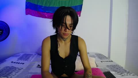 Snapshot of bellamy0955 chatting on 04/17/26, 02:36 bellamy0955 online show from 04/17/26, 02:36