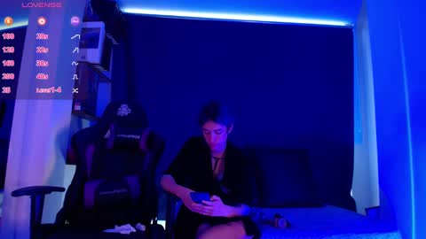   online show from 01/10/25, 08:15