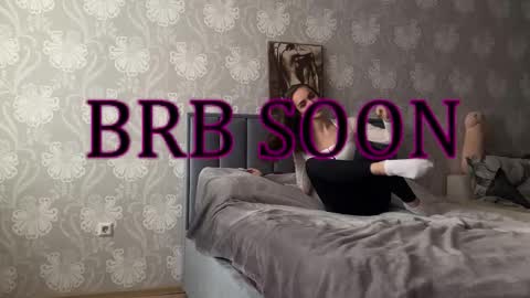 Snapshot of bellaparker_ chatting on 10/27/25, 09:13 bellaparker_ online show from 10/27/25, 09:13