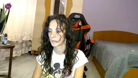 bellaqueen0701 online show from 03/09/25, 10:19