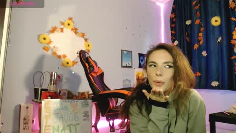 Snapshot of bellaqueen0701 chatting on 09/26/25, 05:44 bellaqueen0701 online show from 09/26/25, 05:44