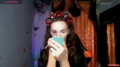 Snapshot of bellaqueen0701 chatting on 10/30/25, 08:31 bellaqueen0701 online show from 10/30/25, 08:31