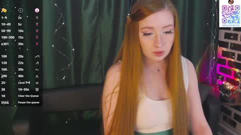 Bella online show from 11/25/25, 10:04