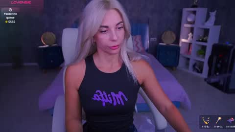 Bella online show from 07/29/26, 02:04