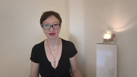 Emma online show from 06/08/26, 07:03