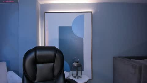 Snapshot of bellarosex1 chatting on 11/18/25, 05:01 Bella Rose online show from 11/18/25, 05:01