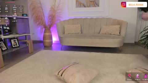 CALL ME BELLA online show from 10/21/25, 01:50