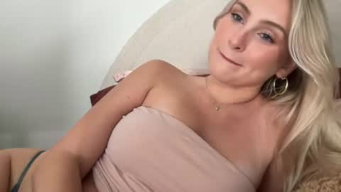 Isabella Ryder online show from 07/30/26, 10:20