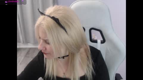 Starr40 online show from 10/28/25, 01:03