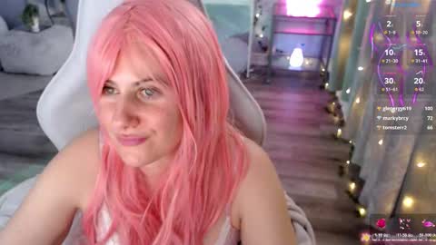 Snapshot of bellastar84 chatting on 02/20/26, 06:41 Starr40 online show from 02/20/26, 06:41